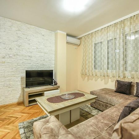 Apartman Centar 2 Подгорица Екстериор снимка