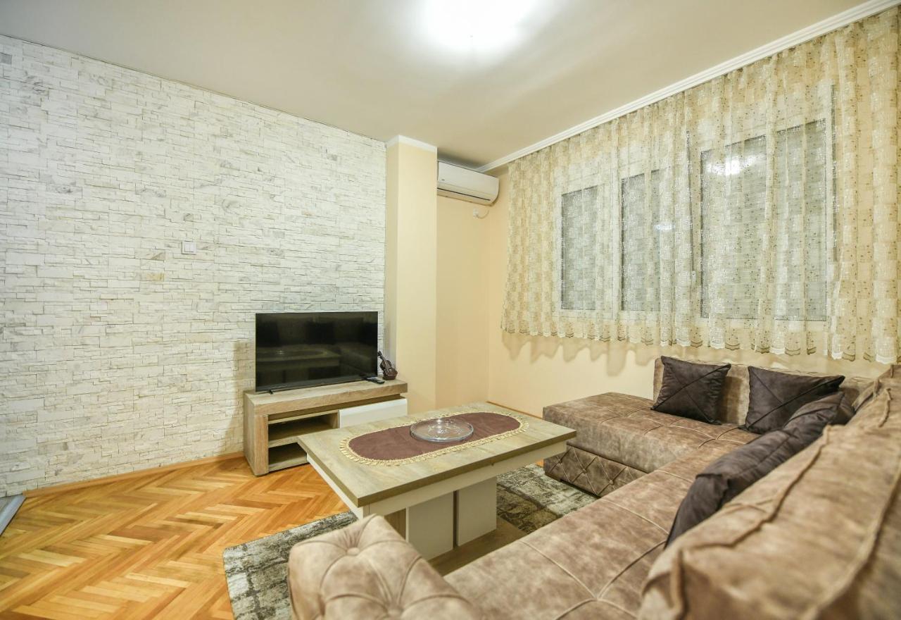 Apartman Centar 2 Подгорица Екстериор снимка